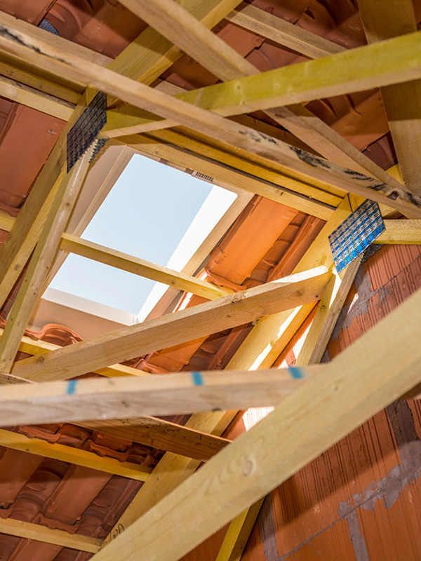 Charpente et traitement de charpente en Seine-et-Marne (77) – DVR Couverture