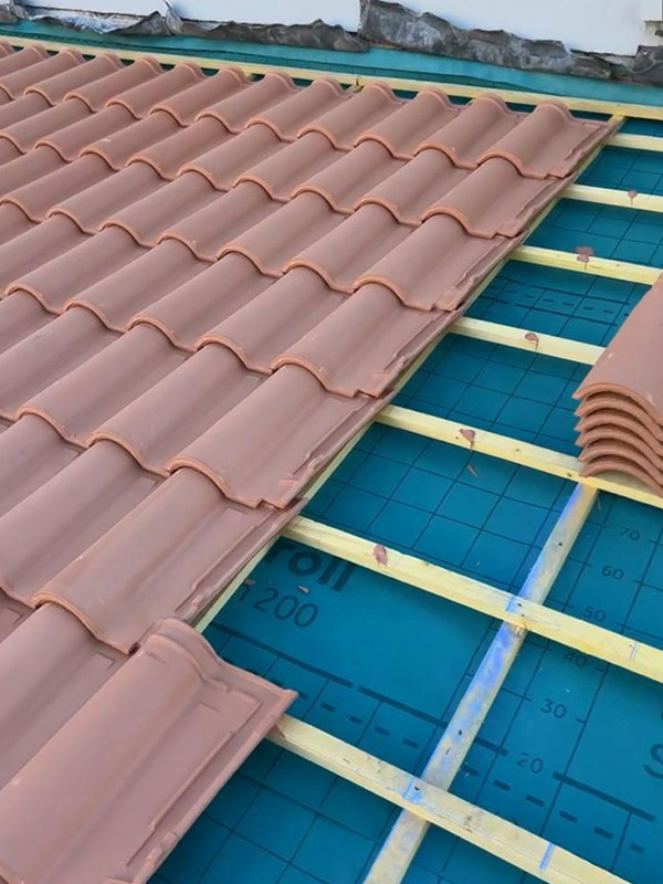 Confiez votre toiture à DVR Couverture, artisan couvreur en Seine-et-Marne (77)